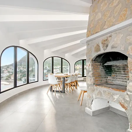 Ericito Villa